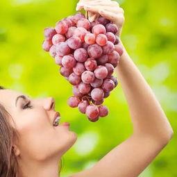 成人吃葡萄视频,成人品尝葡萄的视觉盛宴